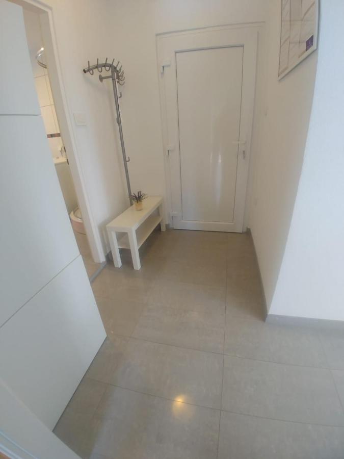 메덜린 Lana Apartman 아파트 외부 사진